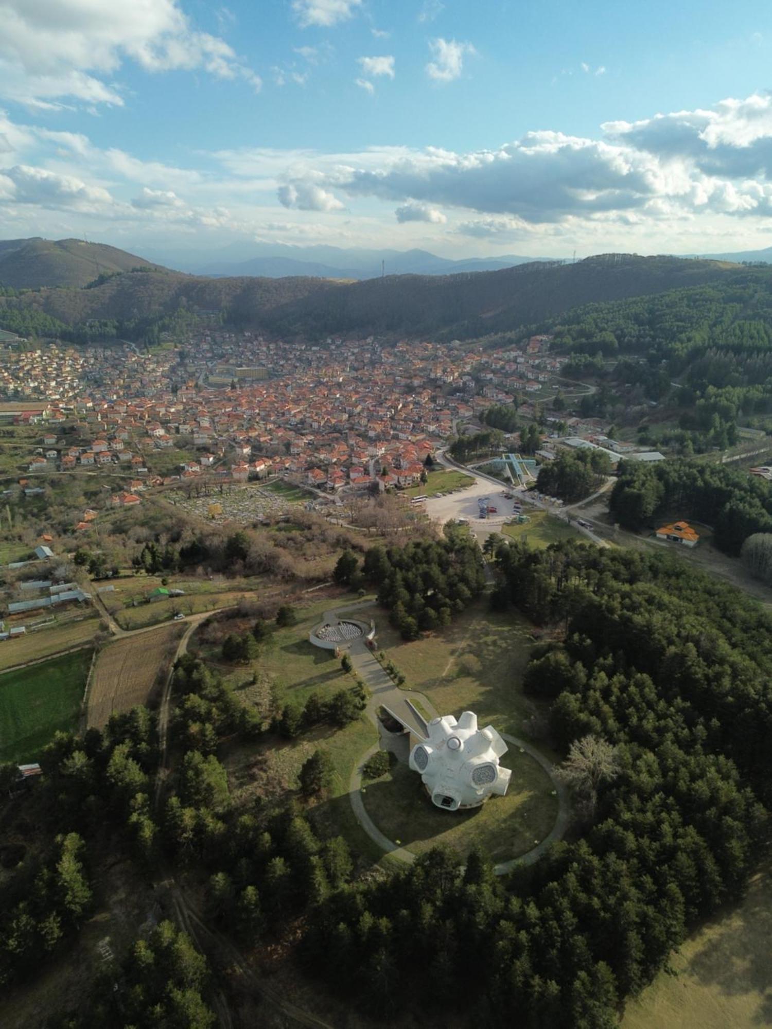 Hotel Montana Palace Kruševo Buitenkant foto