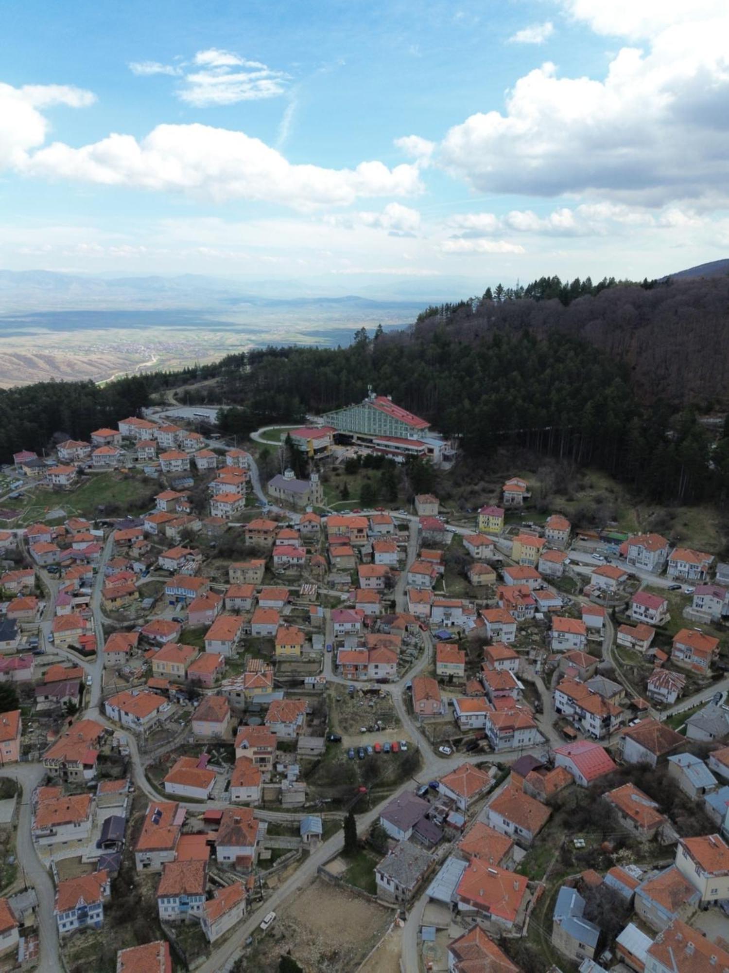 Hotel Montana Palace Kruševo Buitenkant foto
