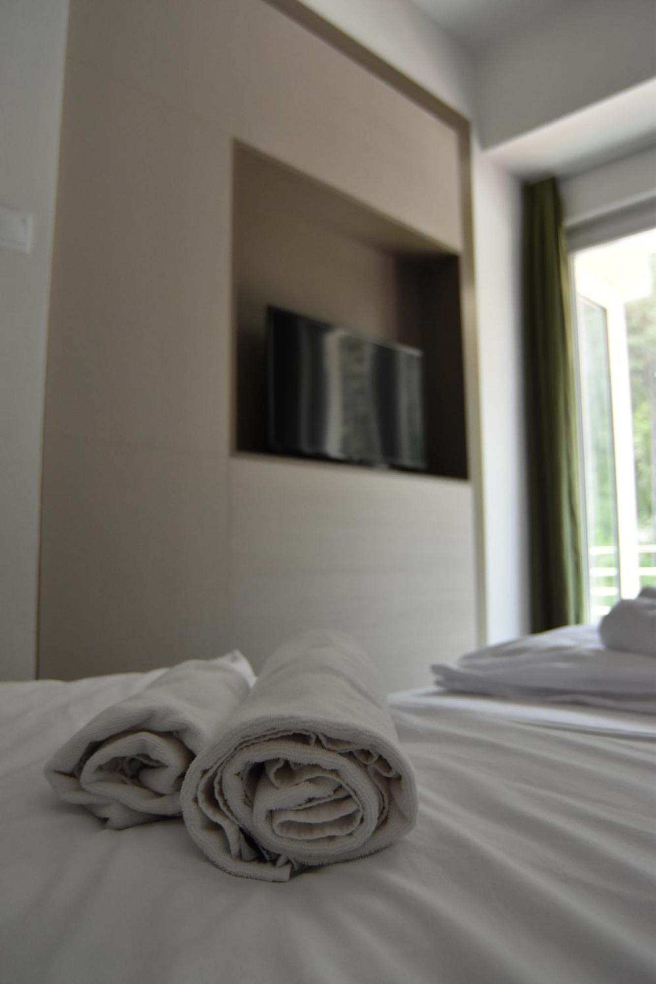 Hotel Montana Palace Kruševo Buitenkant foto