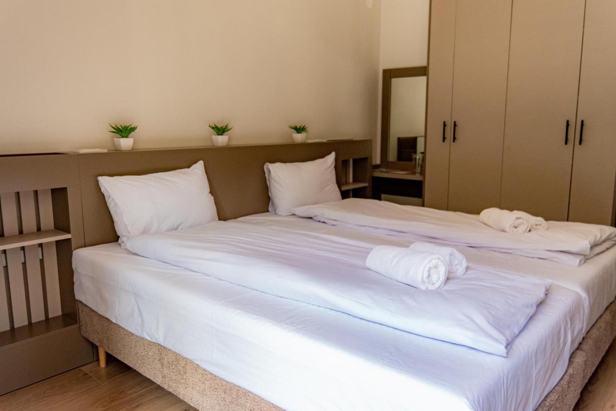 Hotel Montana Palace Kruševo Buitenkant foto