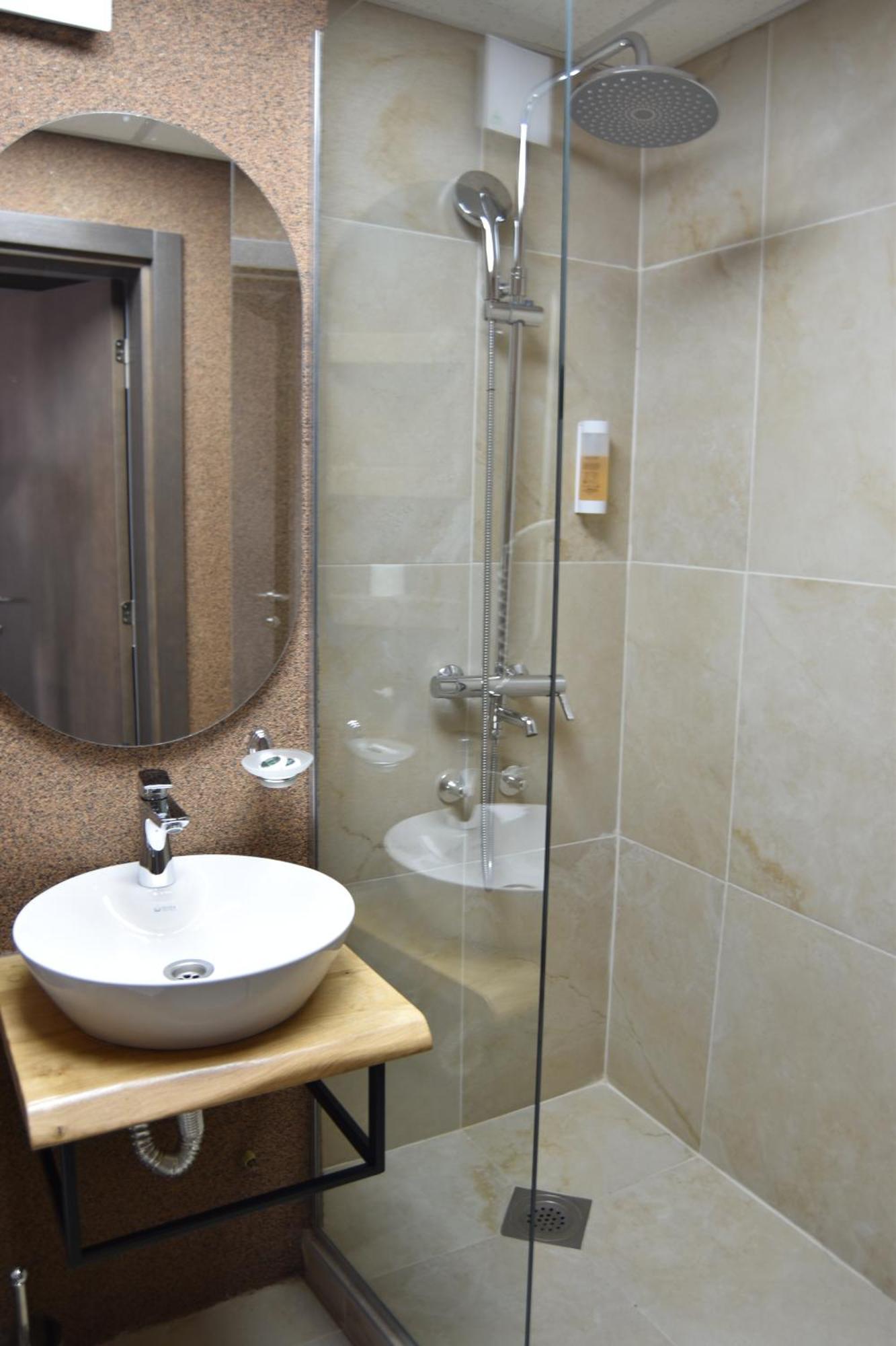 Hotel Montana Palace Kruševo Buitenkant foto