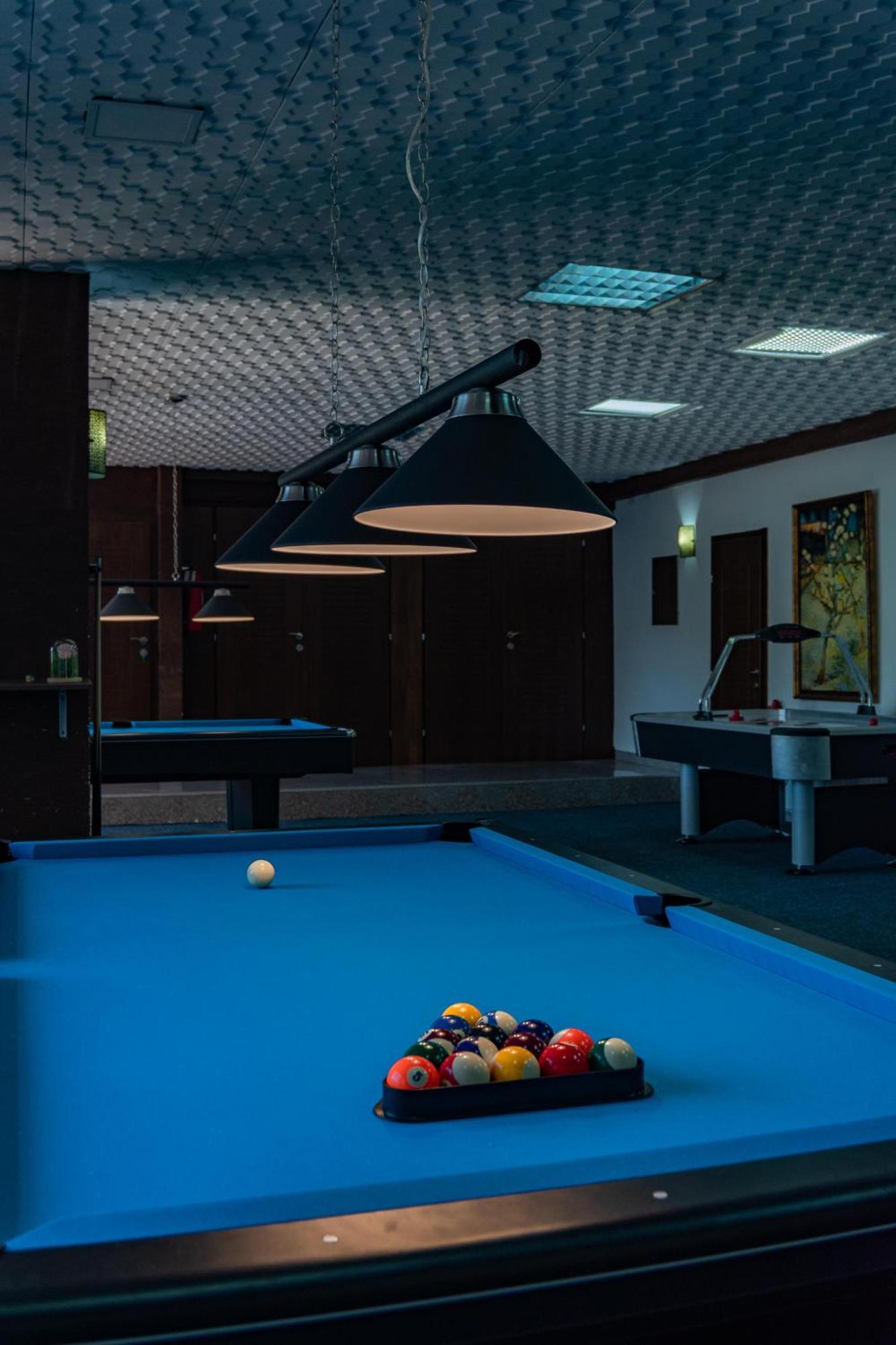 Hotel Montana Palace Kruševo Buitenkant foto